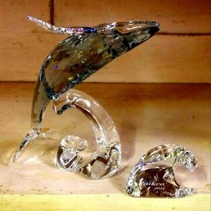 Swarovski scs Paika Whale with baby